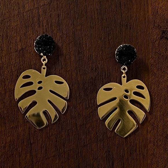 Elegant Gold Monstera Leaf Dangle Earrings - Trendy Boho Chic Leaf Earrings - Picture 16 of 16